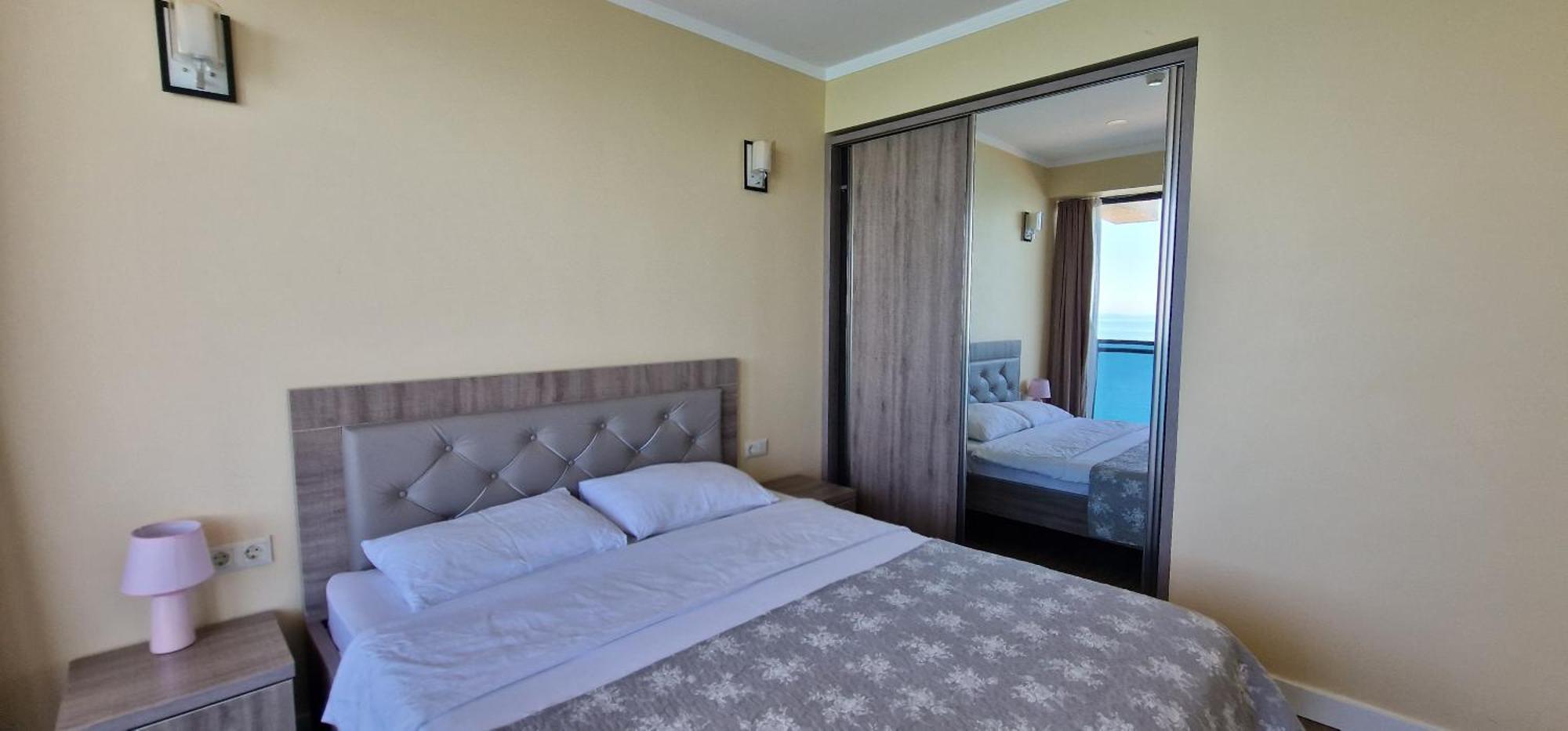 Your Beach Tower Batoumi Chambre photo